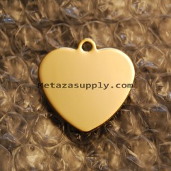 Metaza Heart shape Gold pendant, 27x27